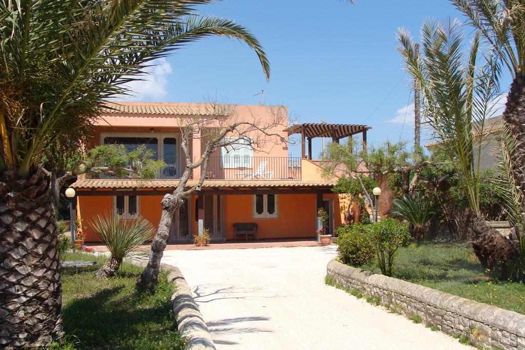 La Villa Rosa Al Mare Pozzallo Bilik gambar